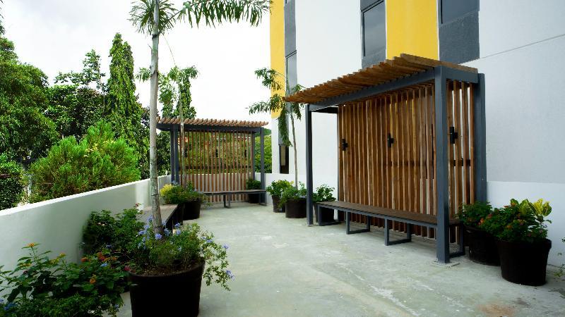 Yello Hotel Cebu Powered By Cocotel Exterior foto